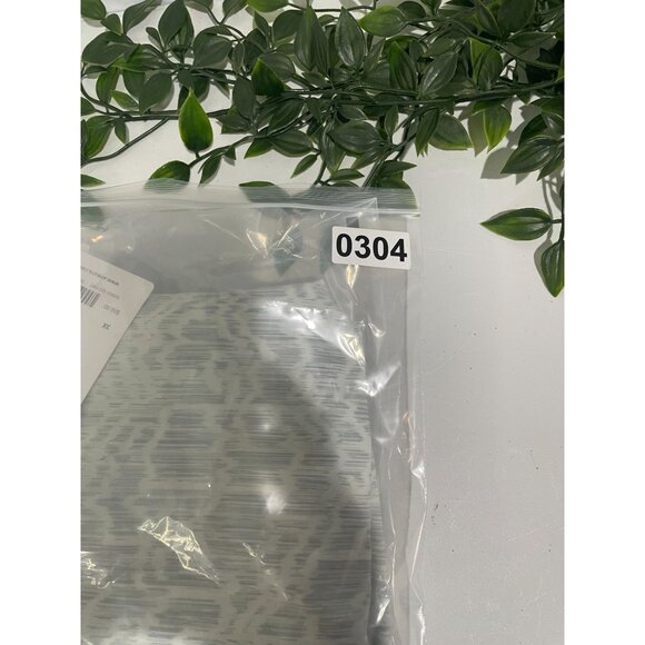 Athleta Printed Run With It 3.5" Shorts 3X Gray Pattern Lightweight Activewear - Picture 11 of 14